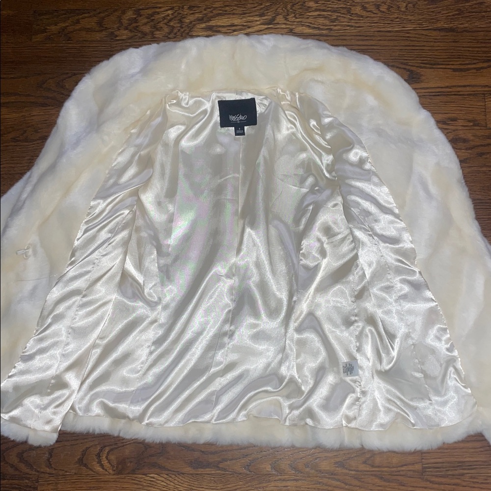 Mossimo Luxurious teddy jacket - image 6